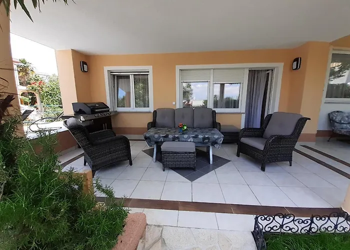 Διαμέρισμα Family Friendly With A Swimming Pool Malinska, Krk - 19304 Malinska