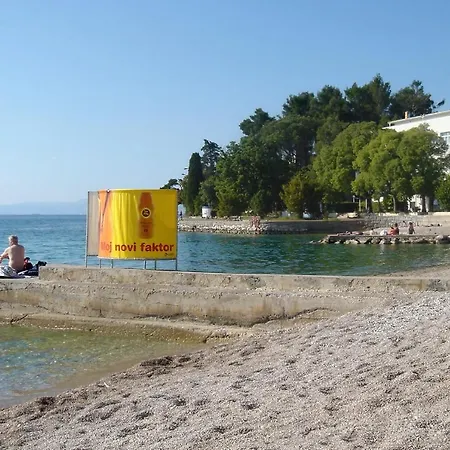 Apartment Family Friendly With A Swimming Pool Malinska, Krk - 19304 *