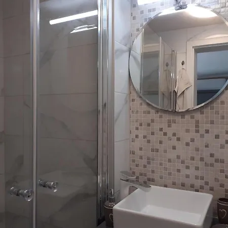 Family Friendly With A Swimming Pool Malinska, Krk - 19304 Apartment Malinska