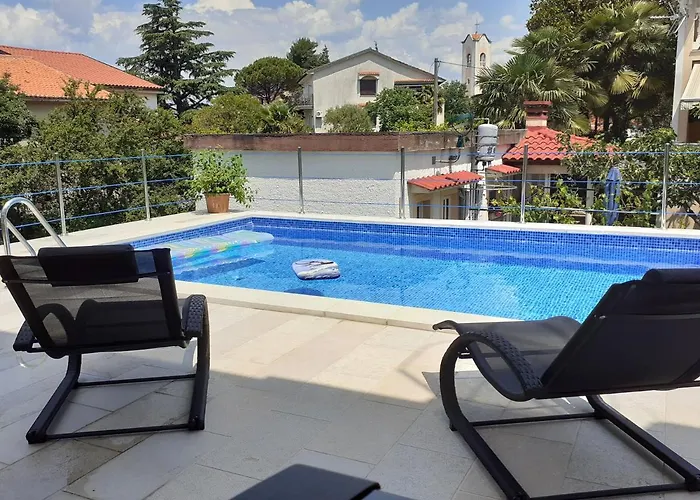 Family Friendly With A Swimming Pool Malinska, Krk - 19304